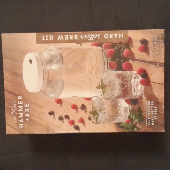 Hammer + Axe DIY Hard Seltzer Kit - Picture 1 of 3